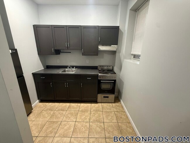 Building Photo - 50 Franklin St Unit 305