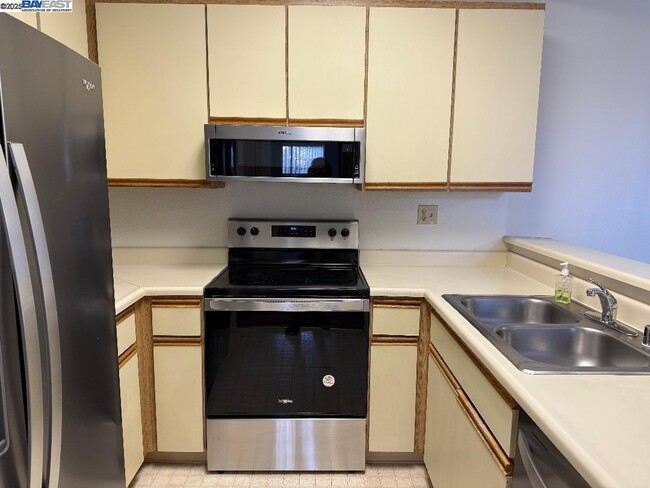 Photo - 25850 Kay Ave Unit 328