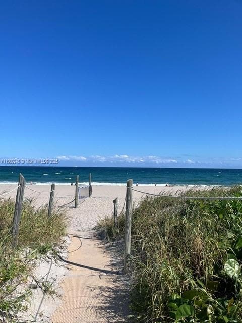 Building Photo - 333 NE 21st Ave Unit 306