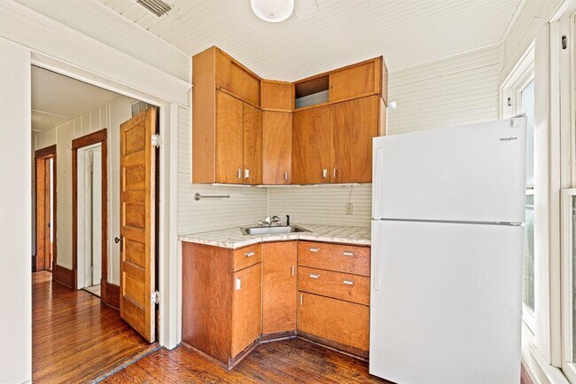 Photo - 3205 Guadalupe St