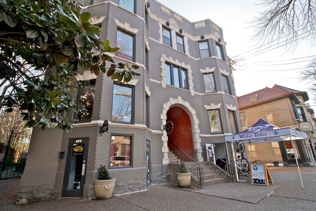 Exterior del edificio - Landesman