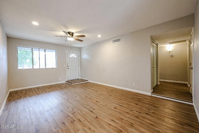 Photo - 3016 W Libby St