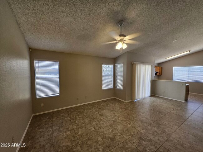Photo - 3040 E Bluefield Ave