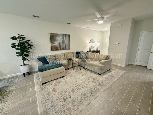 Photo - 376 Belfort Ct