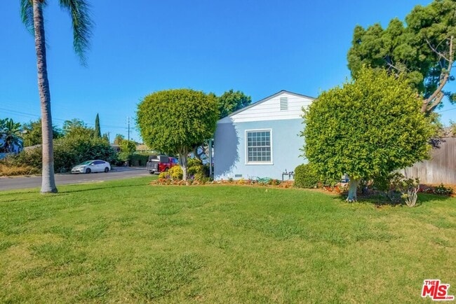 8358 Kittyhawk Ave