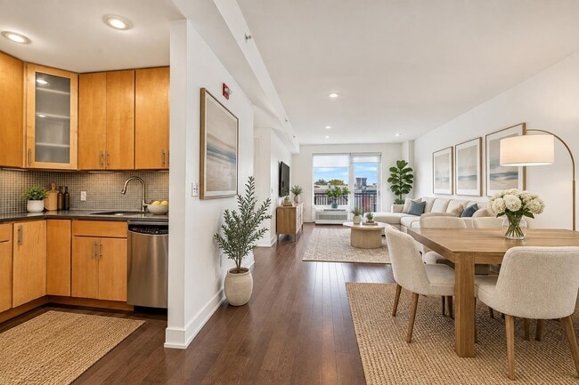 3312 Hudson Ave Unit 4A