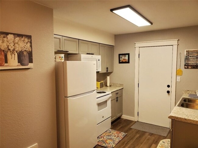 Photo - 722 S Oak Hill St