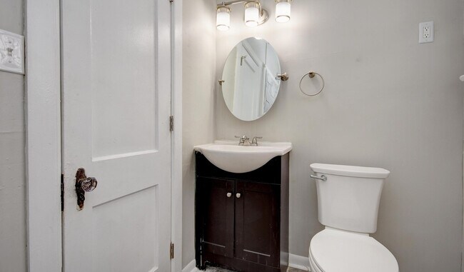 Photo - 1692 Bryden Rd