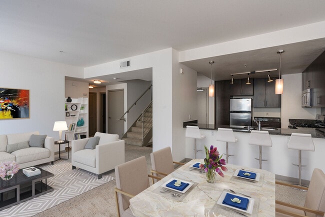 Photo - Domain Oakland