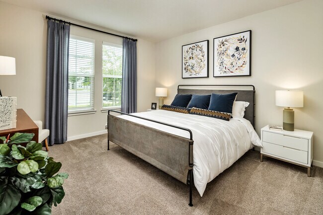 Shadetree Apartments