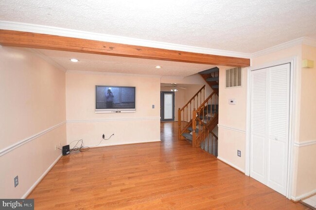 Photo - 201 Ridgecrest Ct