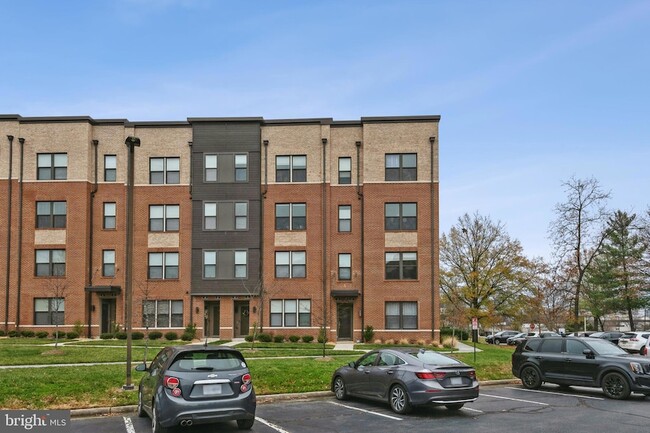 Building Photo - 55 Silverway Dr Rental