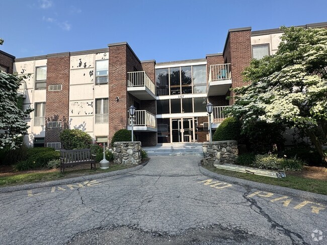 Building Photo - 147 Turner Rd Unit 102 Rental