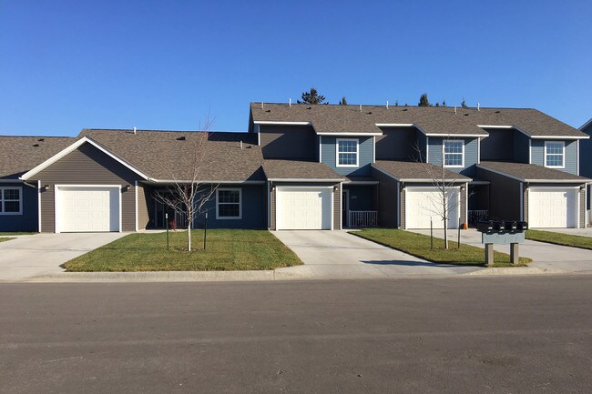 Photo - River Pointe Townhomes