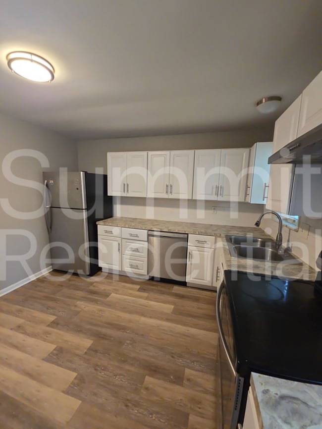 Photo - 2913 W 44th Ave