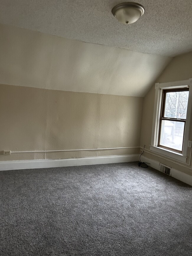 Photo - 701 9th Ave N