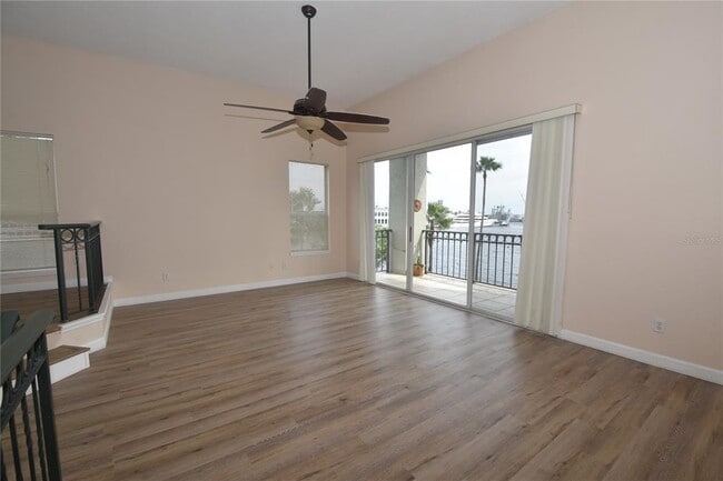 Photo - 702 Coral Reef Dr Unit 702