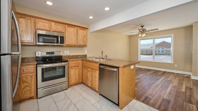 Photo - Move in Special: 2BR, 1 1/2BA (Do not appl... Unit 9
