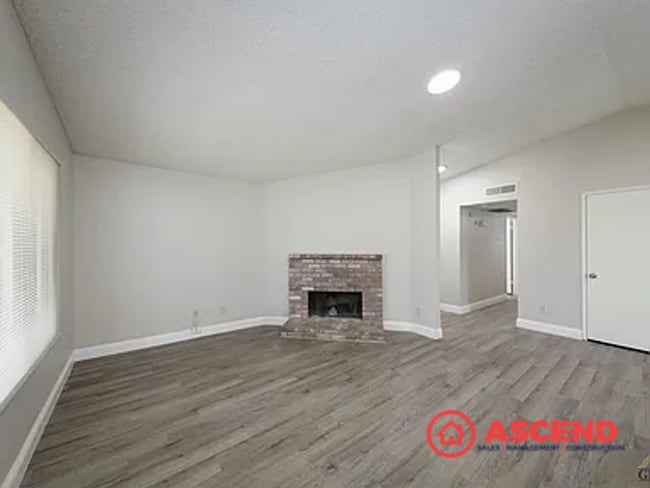 Photo - Cozy 3 Bedroom Home at White Ln. & Stine rd.