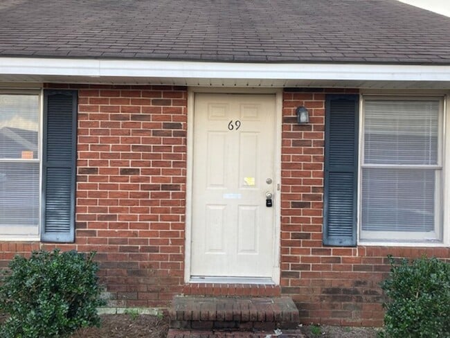 Building Photo - 140 Lanier Dr Unit 69