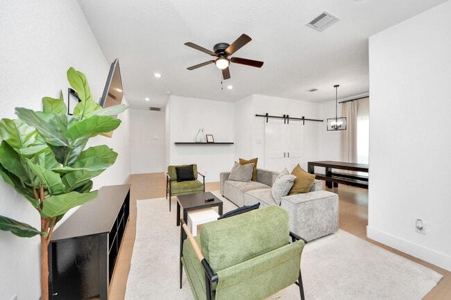 Photo - 5774 Heron Dr