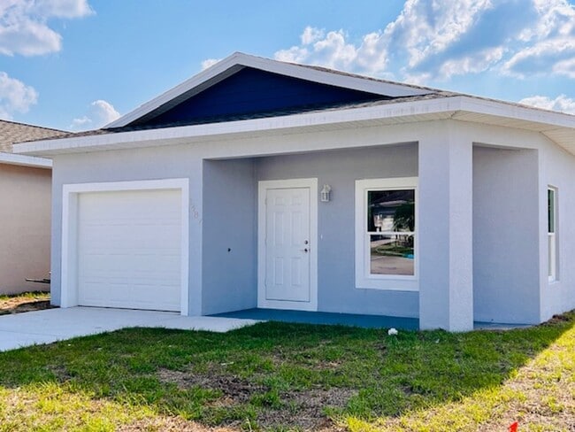 Building Photo - 3BR/2BA 2024 Build w/ Pool + Gated Community in Sebring