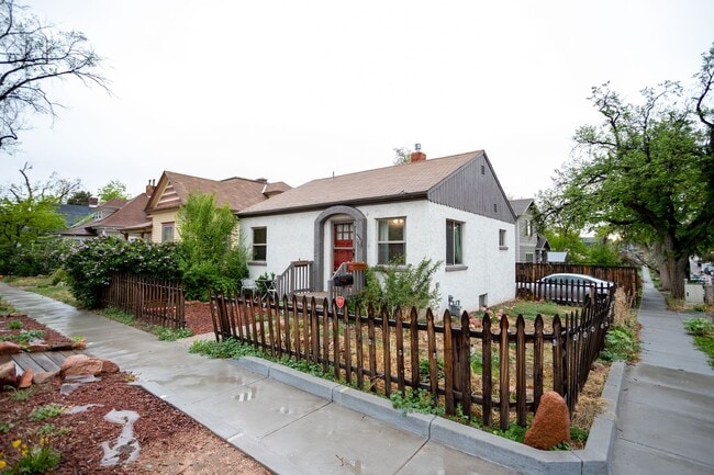 Photo - Adorable Ranch in Downtown Colorado Springs!