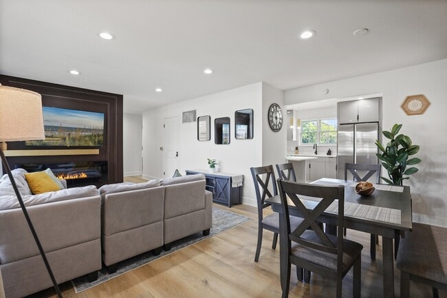 Photo - 7125 Simpson St House