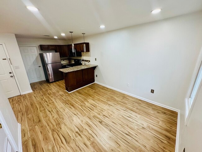 Photo - 77 Reservoir Ave Unit Apt 4