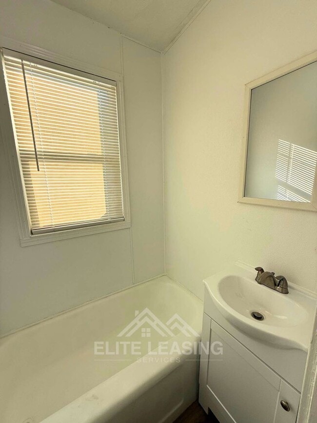 Photo - 1500 SW Van Buren St Unidad 3