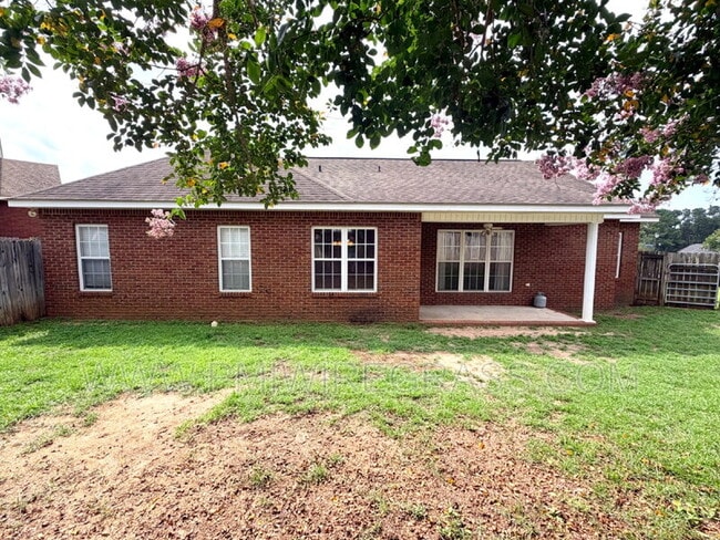Photo - 201 Windsor Garden Dr