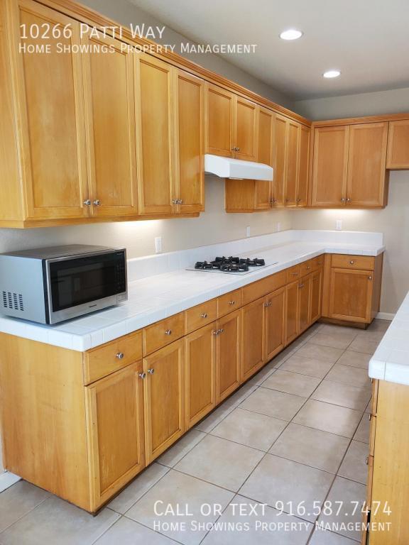 Photo - 10266 Patti Way