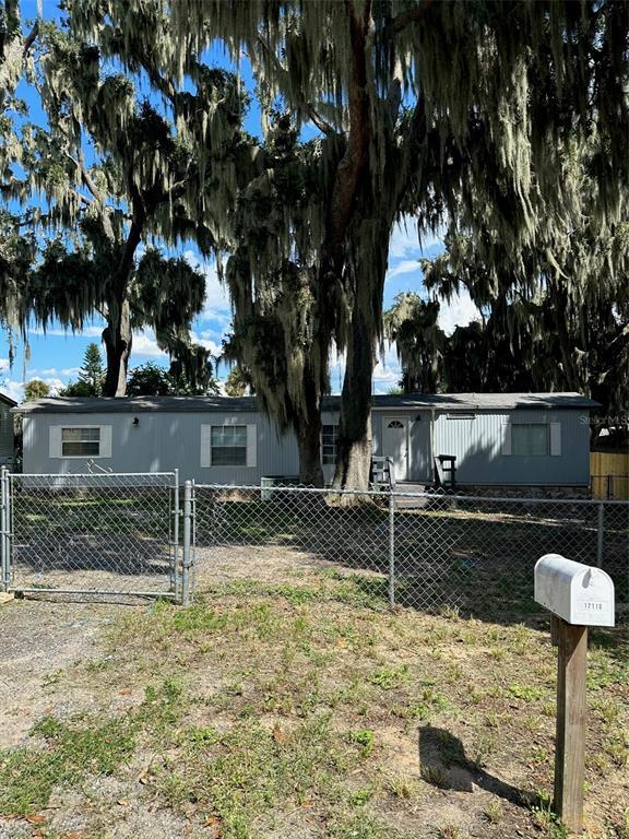 Photo - 17110 Live Oak Ln House