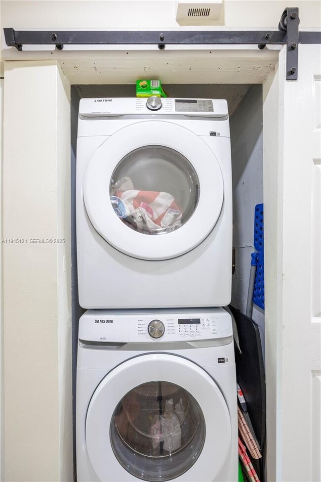 Photo - 8325 Fairway Rd