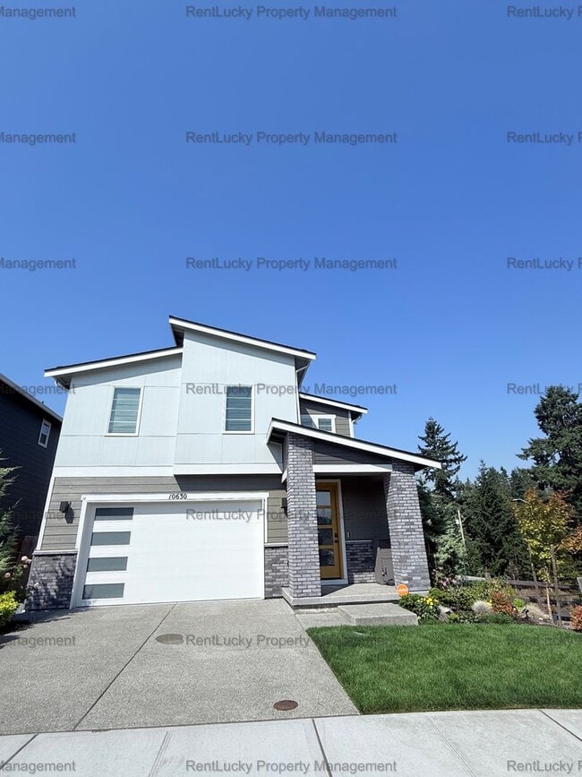 Building Photo - 2024-Built 3-Bedroom Home with Modern Upgr...