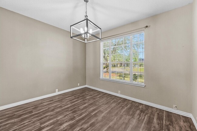 Photo - 7302 Maple Run Dr