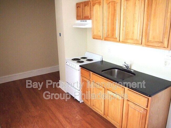 Photo - 4439 Chestnut St Unit 2F