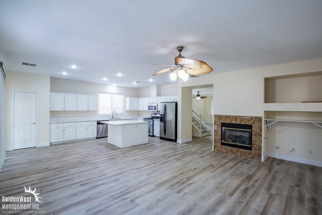 Photo - Beautifully Upgraded 5Bdm 3Ba Home Located in the Highly Desirable Summerlin.