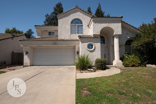 Building Photo - Northwest Fresno Home, CUSD - 4BR/2.5BA, Gated Community - Lots of Amenities