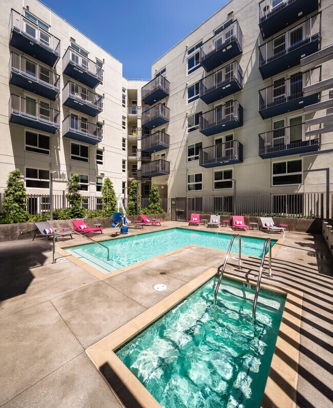 Topaz Apartments