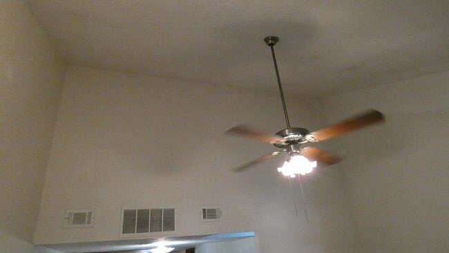 Photo - Close to Fort Sill, East side neighborhood