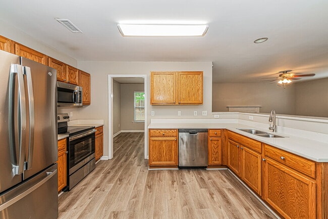 Photo - 1549 Pebble Ridge Dr