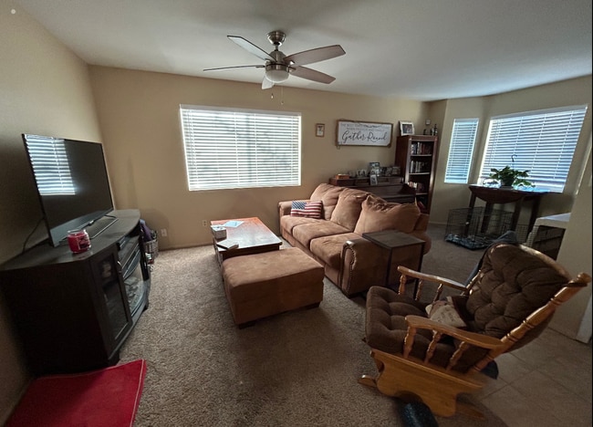 Photo - 810 E Saguaro St