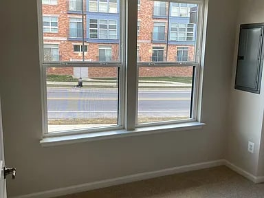 Photo - 3418 Chester Aly