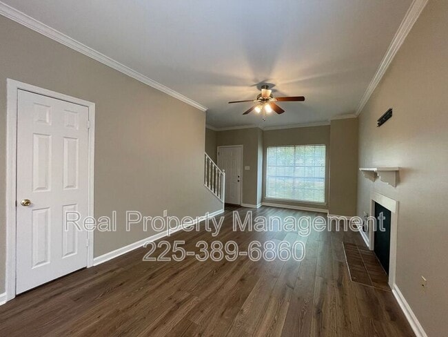 Photo - 910 W Macci St