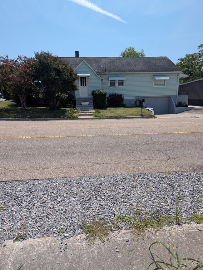Photo - 358 E Lincoln Rd