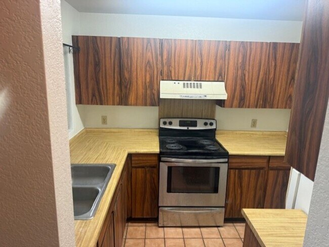 Photo - College Gardens Unit #41