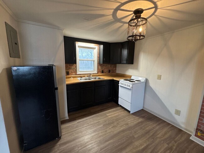 Photo - 721 US-62 Unit A