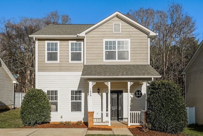 Building Photo - 1029 Crestdale Crossing Dr