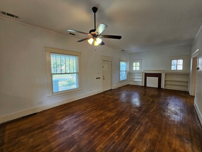 Photo - Located in the Heart  of Garland’s Histori...